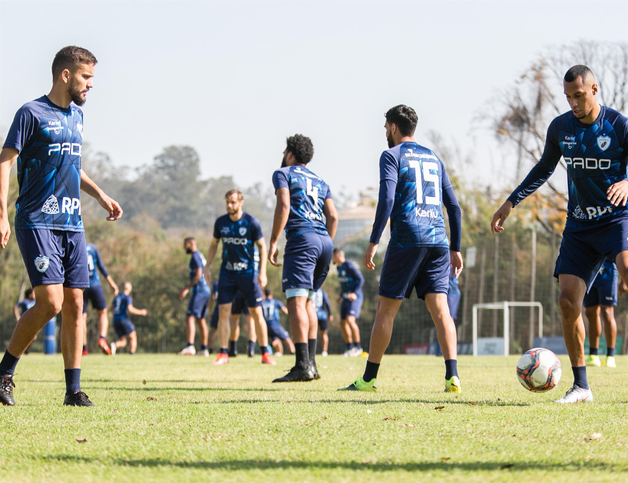 Equipe principal do Londrina terá cinco sessões de treinos para encarar o Brusque-SC